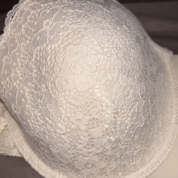 Jessica Simpson Underwire Bra - Picture 2 of 6